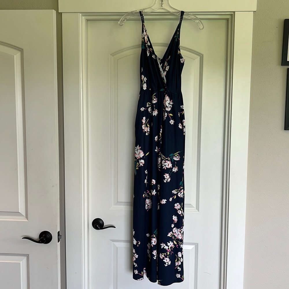 Cute floral dress with pockets !